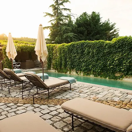 Grenache, La Bastide De Marie, Avec Services